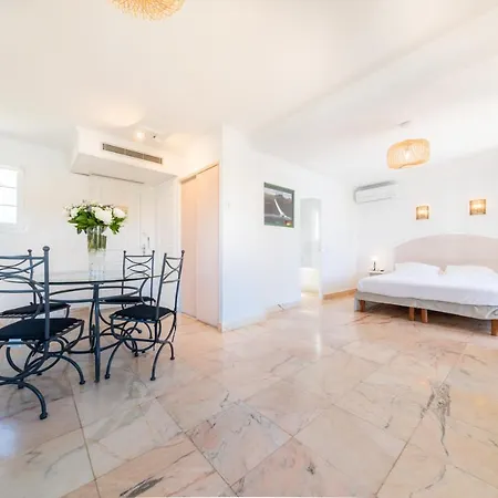 Hotell Brin D'azur - Tropez