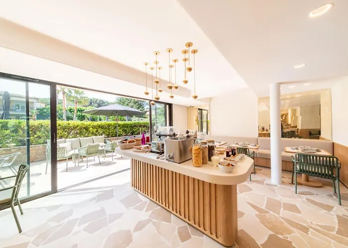 Hotel Brin D'azur - Tropez Saint-Tropez