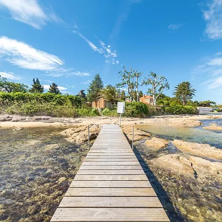 Готель Brin D'azur - Tropez 4*