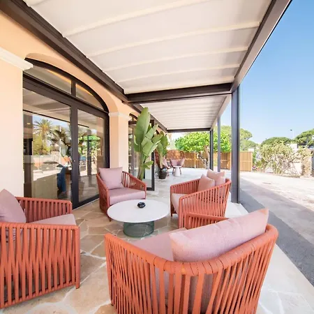 Готель Brin D'azur - Tropez 4*