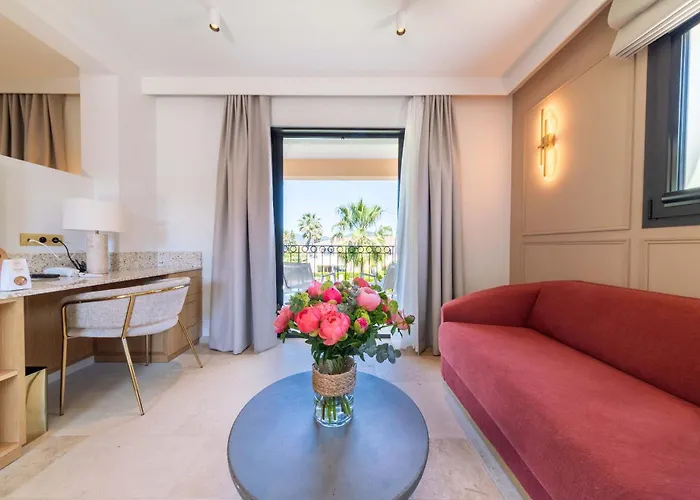 Brin D'azur - Tropez Hotel 4*