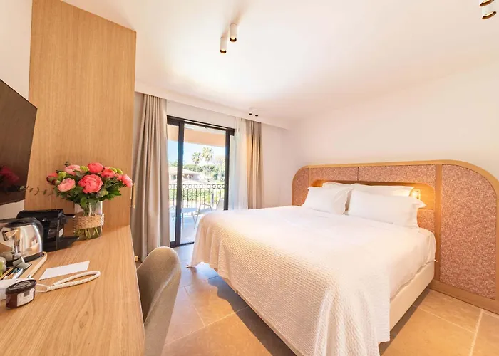 Brin D'azur - Tropez Hotel 4*